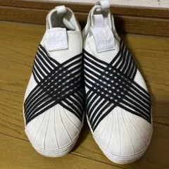 adidas スリッポン ホワイト/ブラック