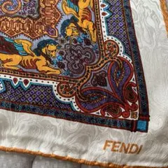 FENDI 大判スカーフ ペイズリー ユニコーン柄のサムネイル