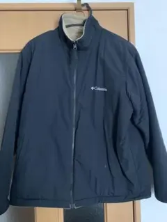 Columbia ブラック・ベージュ　リバーシブル