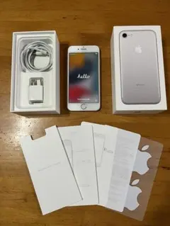 Apple iPhone 7 シルバー 本体　充電器・箱付き