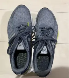 ニューバランス　スニーカー