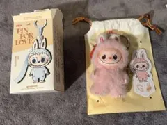 ラブブ LABUBU PIN FOR LOVE イニシャル アルファベット G