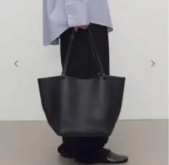 THE ROW Park Tote ブラックレザートートバッグのサムネイル