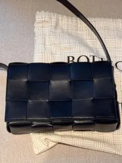 正規品25万超え]BOTTEGA VENETA カセットショルダーバッグ - メルカリ
