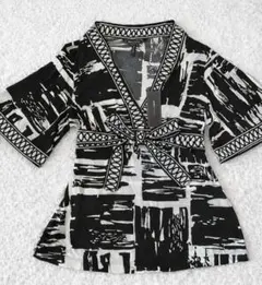 【新品タグ付】BCBGMAXAZRIA トップス モノトーン セレブ愛用のサムネイル