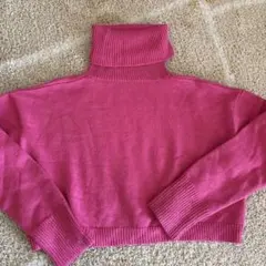 ピンクタートルネックニット Sサイズ