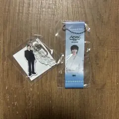 seventeen new ディノ　カプセルトイ　フラッグキーホルダー