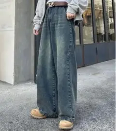 ADAMASTEデニムパンツ
