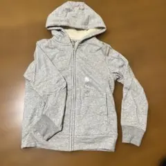 【美品】ユニクロのグレー フリース裏地 パーカー キッズサイズ150