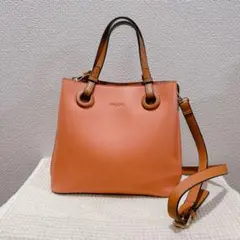 オレンジ ハンドバッグ