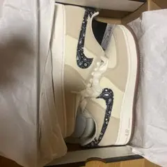 NIKE AIR FORCE 1 ペイズリー ベージュ