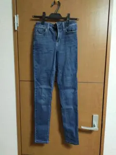 Item thumbnail for item 6deb686d-3210-4b7e-94e6-9e66bb418af6