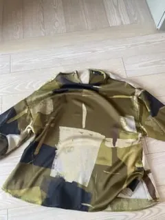 ZARA アートプリント 長袖トップス XS