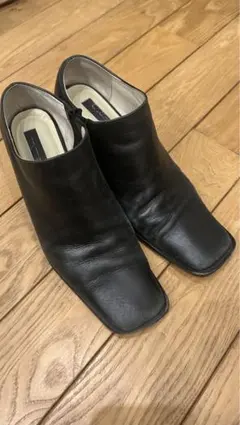 未使用新品 UNTISHOLD ブラックレザーウェッジヒール 2026年最新】UNTISHOLDの人気アイテム - メルカリ