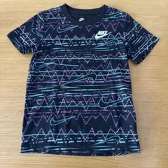 Nike キッズ　ジュニア　幾何学模様 Tシャツ 110-116cm