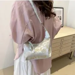 ショルダーバッグ 花 フラワー 刺繍 レディース ホワイト 白 新品未使用