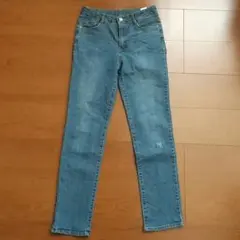トップバリュ デニムパンツ 150サイズ ゆったりサイズのサムネイル