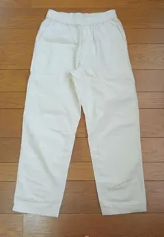 UNIQLO生成りベージュパンツレディースSサイズ