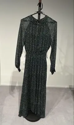 ZARAダークグリーン長袖ワンピース