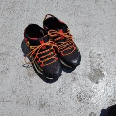 THE NORTH FACE スニーカー ブラック/オレンジ