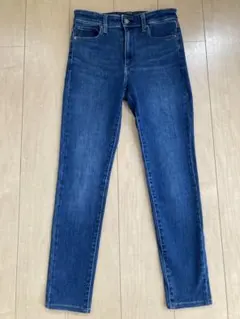 ユニクロ　ウルトラストレッチスキニーハイライズジーンズ　ブルー