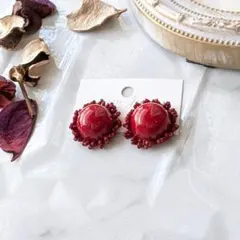 kasumi様専用　　レッドイヤリング　 ビーズ刺繍 ハンドメイド