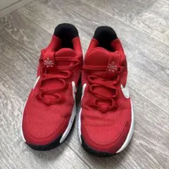 NIKE STAR RUNNER レッド スニーカーのサムネイル