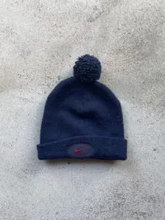 ナイキ ポンポン付き ニット帽 ネイビー