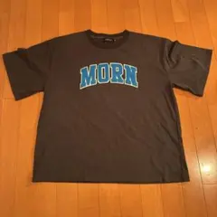 美品CHIP CLIP MORN カレッジロゴ Tシャツ ダークグレー M
