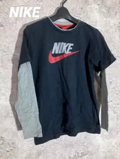 Nike 長袖Tシャツ トップス　重ね着　ナイキ　長袖シャツ　カットソー