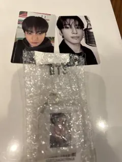 【公式】BTS Arirang トレカ グク WV A/B キーホルダーset 公式】BTS Arirang トレカ グク WV A/B キーホルダーset - メルカリ