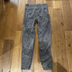 PINK ヨガパンツ　グレー