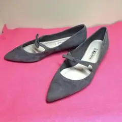 DIANA スエードリボン　グレー ポインテッドトゥ ローヒール 22.5cm