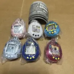 ガチャ　たまごっち　シャカシャカチャームコレクション　全6種　コンプリート