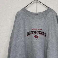 アメリカ古着　長袖tシャツ　NFL チーム　刺繍　 XL相当　2572