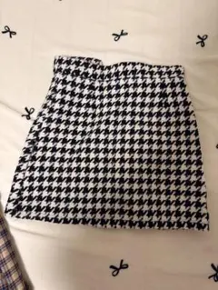 ハウンドトゥース柄タイトスカート