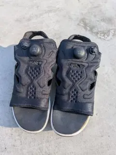 Reebok インスタポンプフューリー サンダル