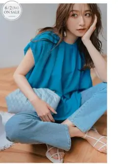 新品未使用　JUSGLITTY　チェッカーレースブラウス　黒　18,700円