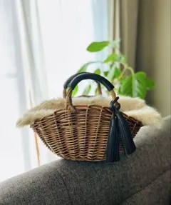 【新品未使用】かごバック ファー付き　もこもこ　神戸大丸 新品未使用】かごバック ファー付き もこもこ 神戸大丸 - メルカリ