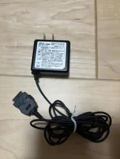 au by KDDI 共通ACアダプタ02 0203PQA ミツミ電機製