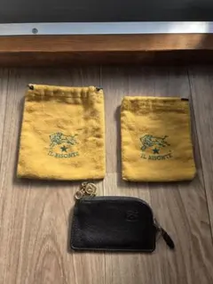 【即日発送】IL BISONTE 黒 コインケース