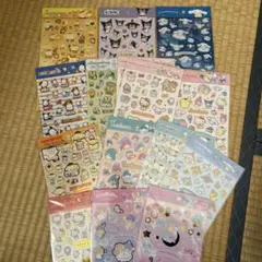 ダイソー　サンリオ　シール.箔押しシール15枚セット