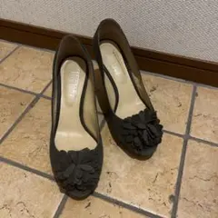 POOL SIDE スエード　グレー 花飾りオープントゥ　パンプス　サイズ8