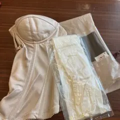 ブライダルインナー（B65）ウエディング用手袋付き