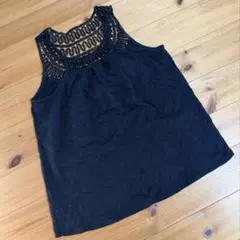 Forever21 ブラック レース タンクトップ トップスのサムネイル