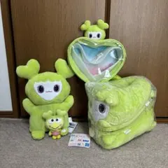 TWICE ジョンヨン GiGO４点セット スリッパ・サンリオ・パペット等