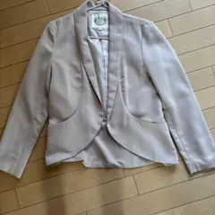 ロペピクニックのベージュ テーラードジャケット