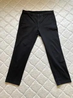 UNIQLO スリムフィットチノパン　黒　85