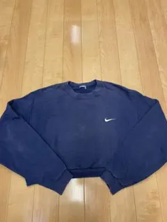 Nike ネイビー クロップドスウェット