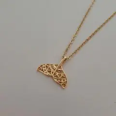 ホエールテール ゴールド ネックレス クジラ ハワイアンジュエリー ハワイアン
